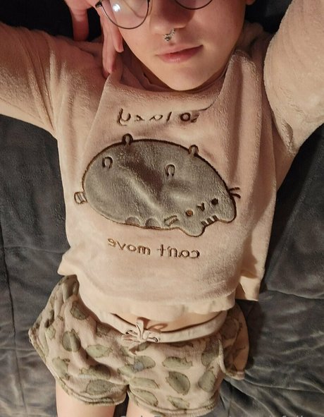 xthisisfelixx model perfect img