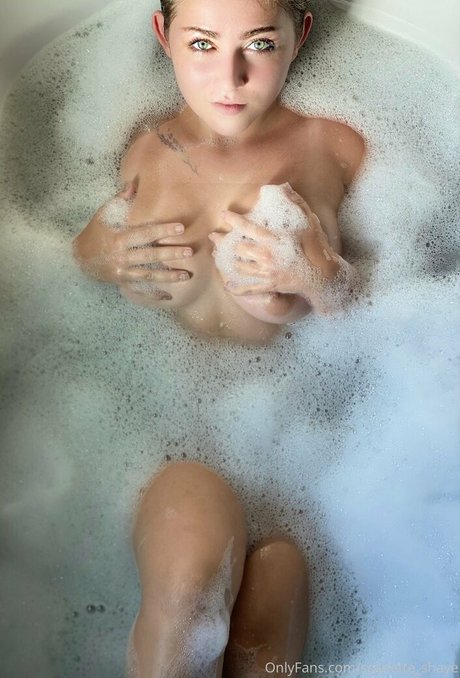 kkirafoxx best model picture