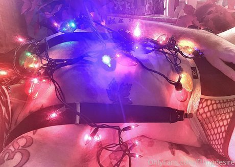 fillingdesire star naked image