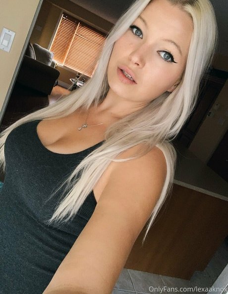 lexaaknox porn actress photo