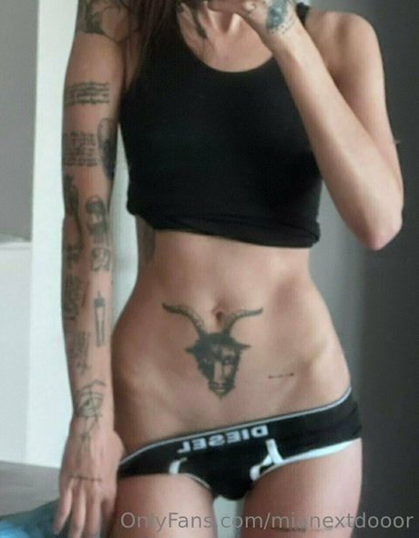 mianextdooor pornstar sexy img