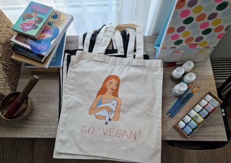 yogagirlfree pretty model photo