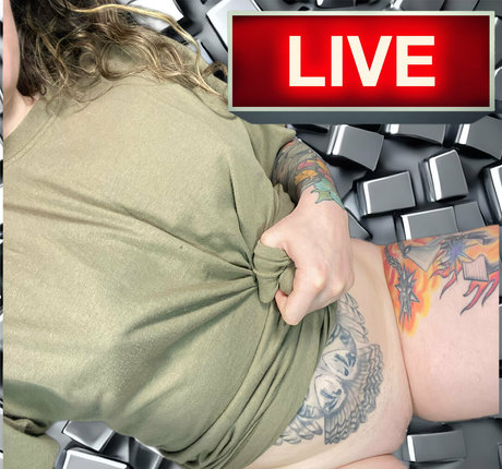 lovelylizfree model nude photos