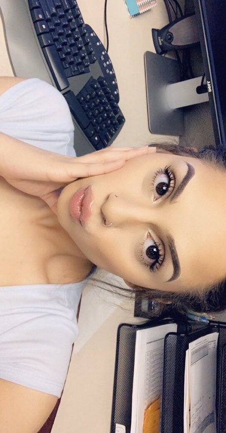 Desire Negro hd actress gallery