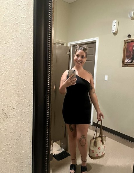 steph pretty actress img