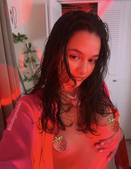 doublegemini444 erotic actress gallery