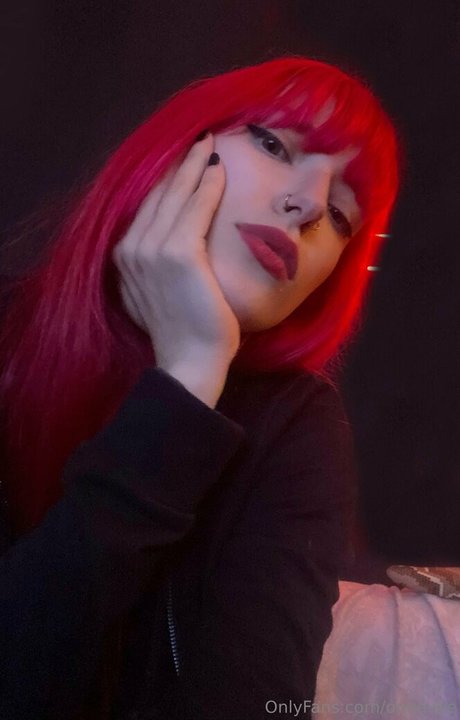 onnavee pornographic model galleries