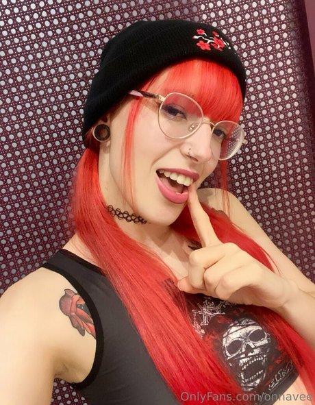 onnavee model art pic