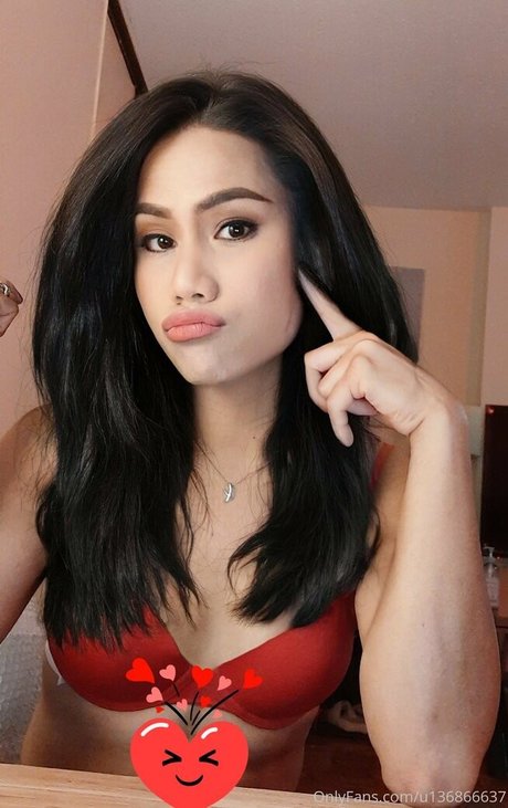 ayavonlee sex model image