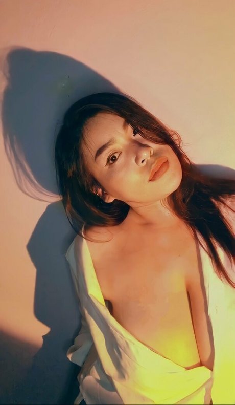 Pafun Chusri porn model img