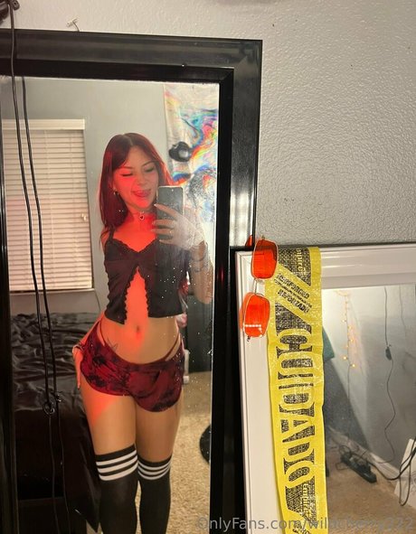 wildcherry222 nudes model photo