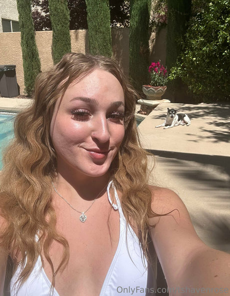 tshavenrose art model pic