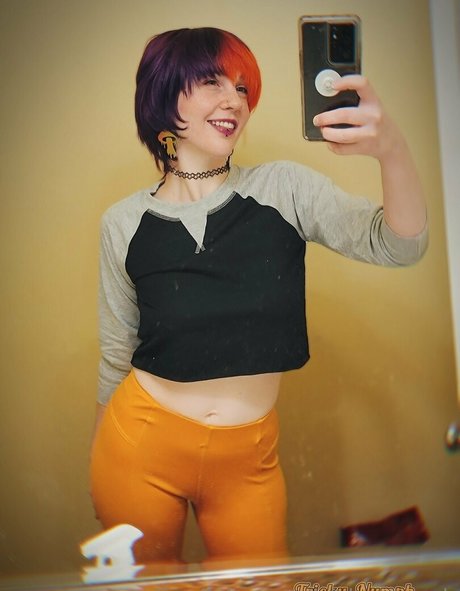 trickynymph exclusive pornstar images