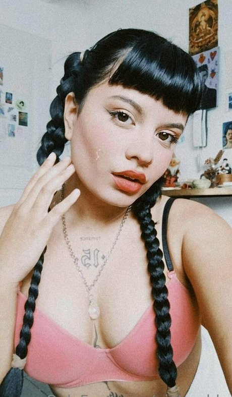 pietra blu nude actress pics