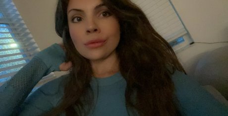 vanessaselene model hot pic