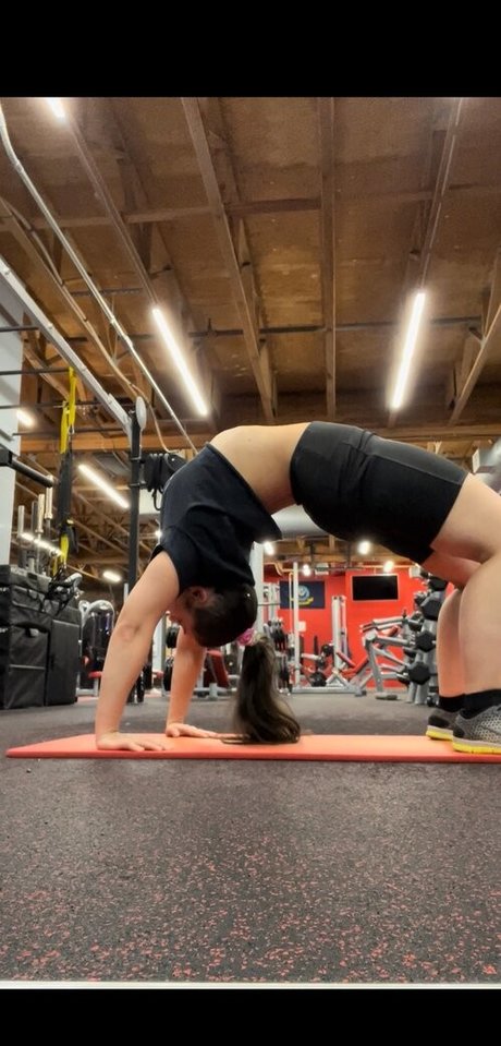 Sadi The Blind Lady nude pornstar photo