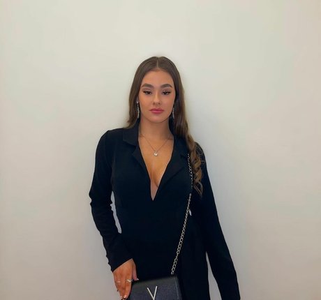 Sydney Etherington naked pornstar images