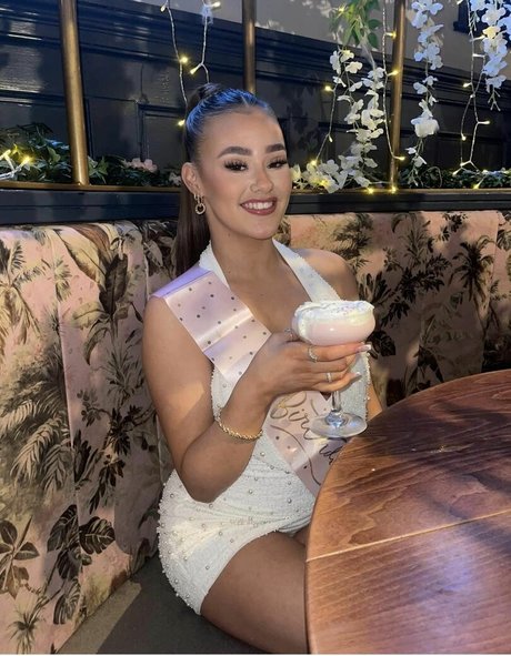 Sydney Etherington nudes star images