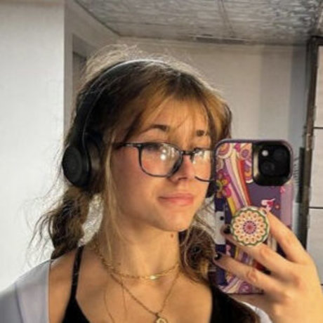 abi goodgains nude actress pic