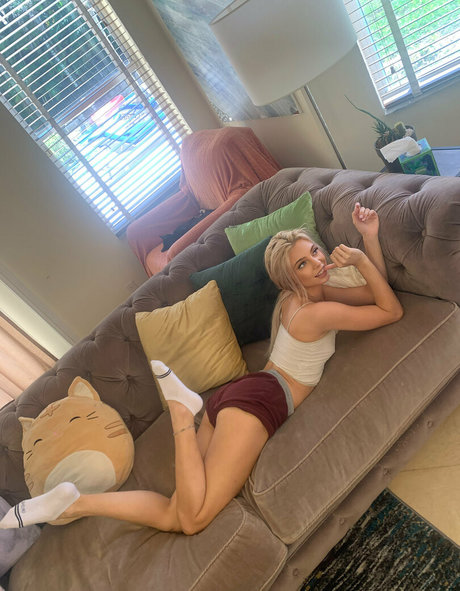 Josie Lynn nude pornstar pictures