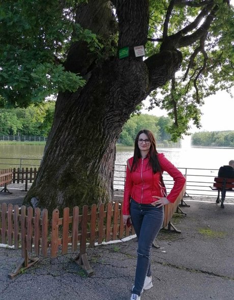 crissnight model exclusive img