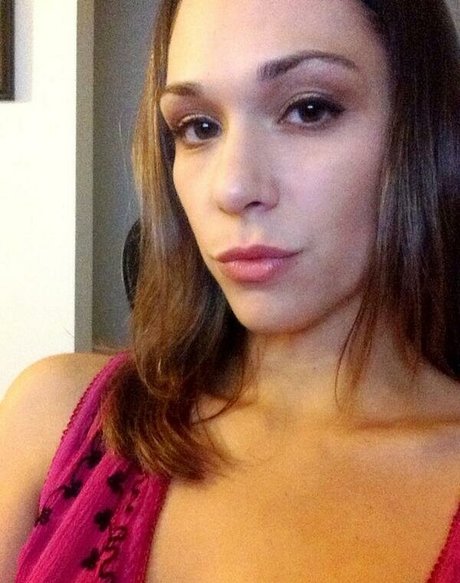 adrienneadora model perfect pics