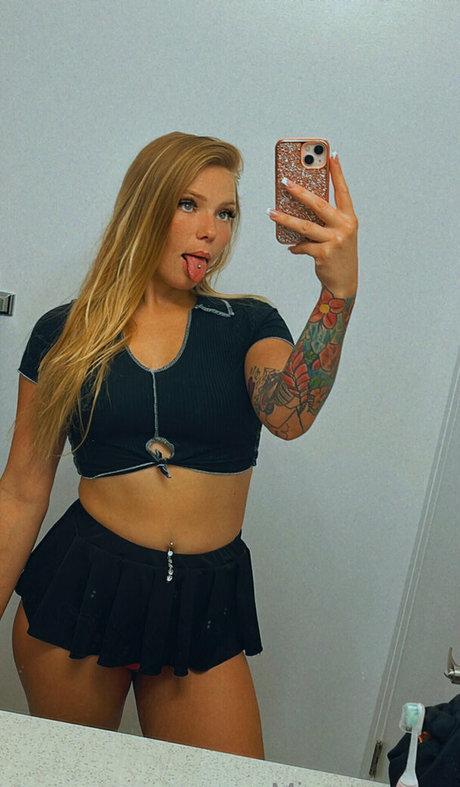 isnowyummy adult star picture