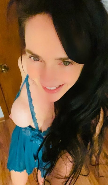 lilrosiedoll pornstar image