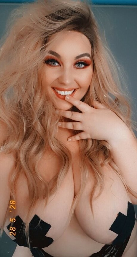 Multifluffyness sexy star pictures