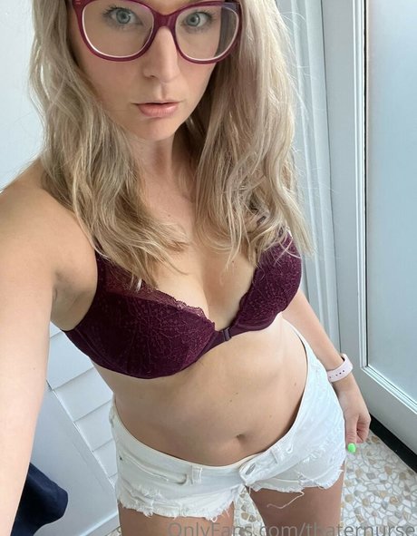 ThatERNurse beautiful model img