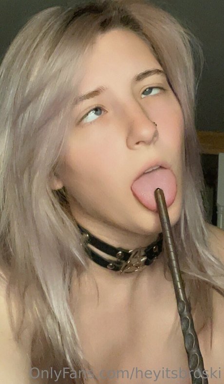 HeyItsBroski xxx model image