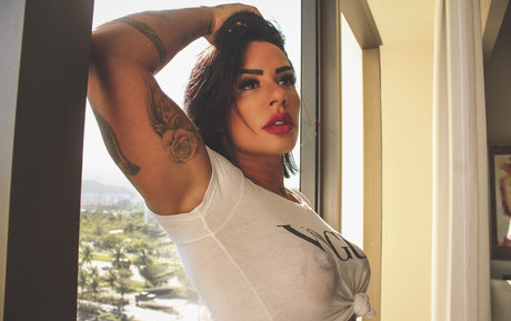 Sue Lasmar erotic pornstar gallery