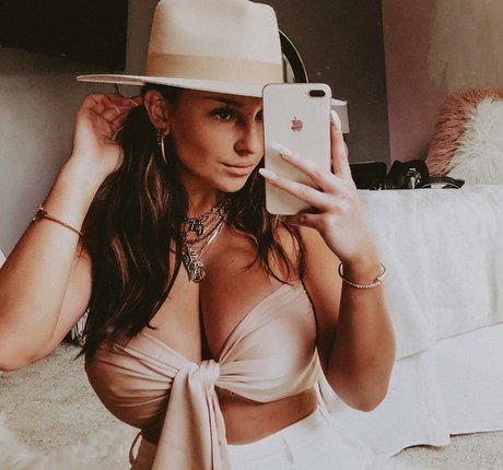 Abbey Wilson pornstar nude picture