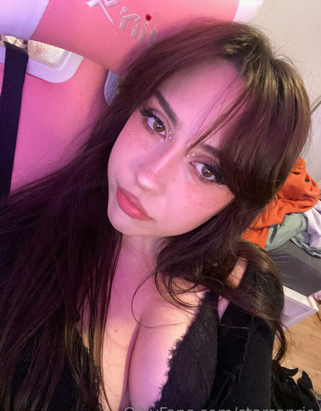 starsanrio star naked pics