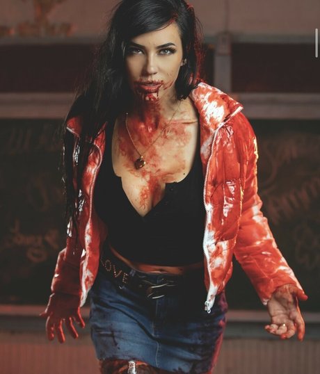 Alex Zedra hot actress images