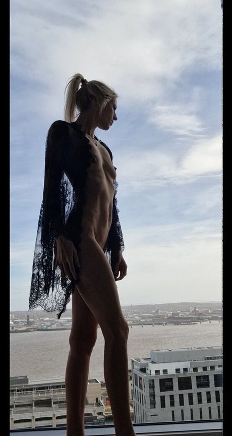 Amber Riivers actress images