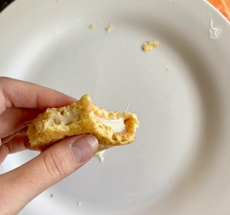 come lay with adile model pretty img