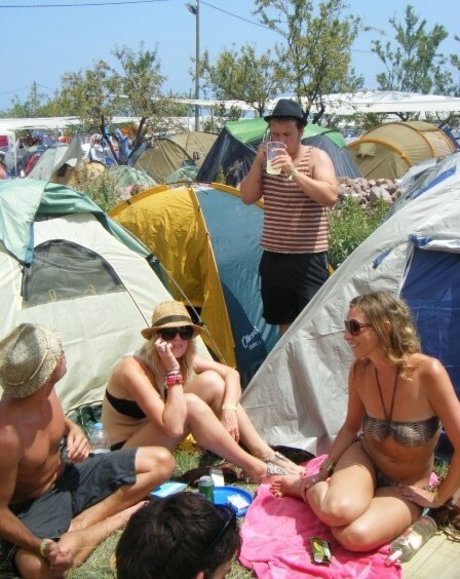 Anya Holberton perfect actress pics