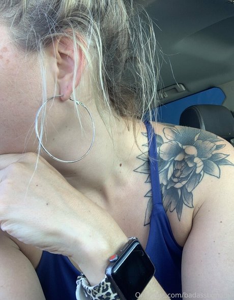 badasstxmama model hd pictures