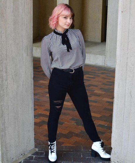 Casey Lee Williams model hot photos