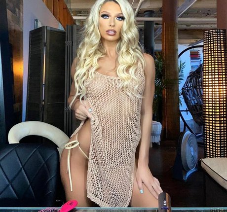 Brianna Lee best model gallery