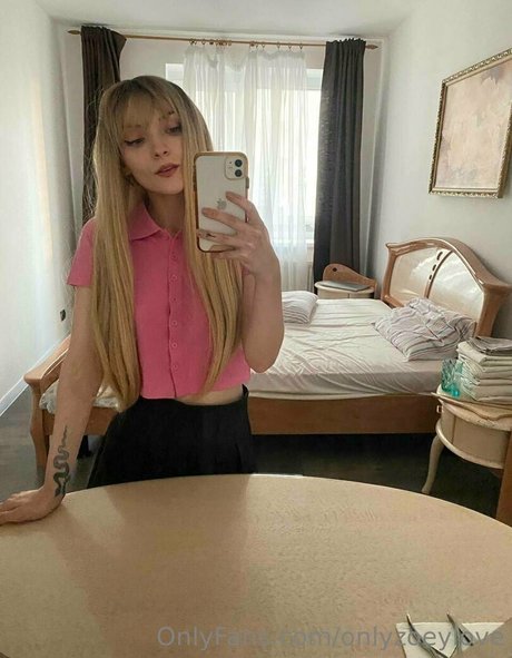 onlyzoeylove model hot archive