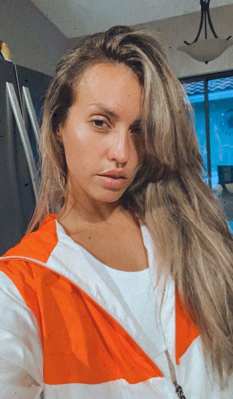 kelsimonroeofficial sex actress pictures