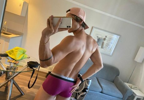 dieghodolttih erotic star image