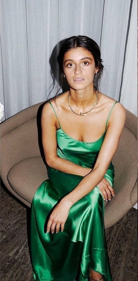 Anya Chalotra xxx pornstar pics