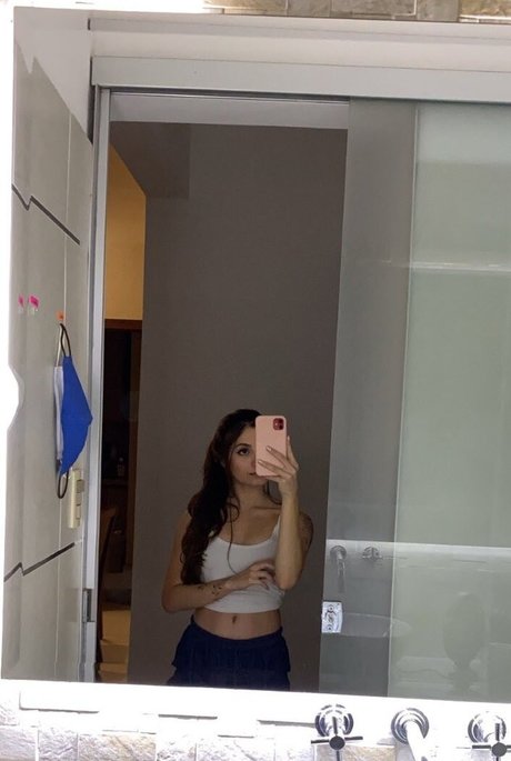 Ingrid Larissa model hot gallery