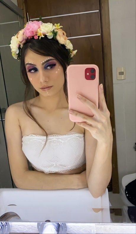 Ingrid Larissa star art img