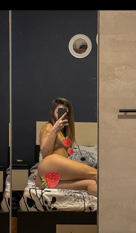 Littlecupcakee exclusive star pics