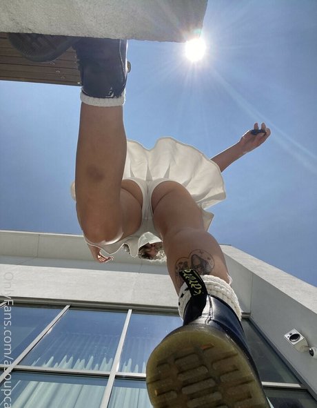 asoupcans model perfect photos