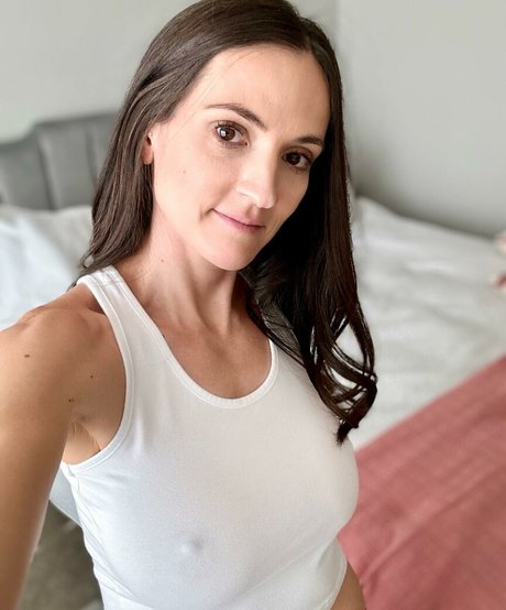 Aunna Harris model nudes image